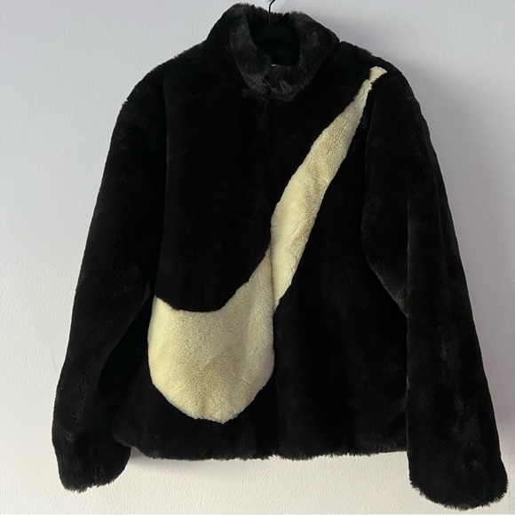Nike Women's Sportswear Plush Faux Fur Swoosh Jacket XS - Picture 5 of 16